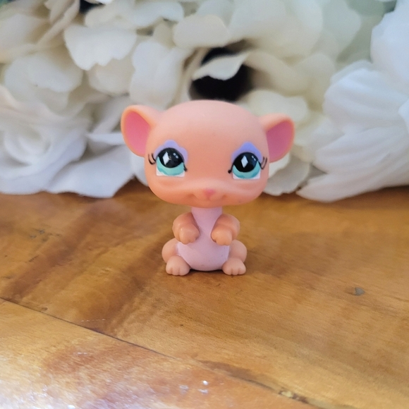 Littlest Pet Shop LPS #588 Pink Mouse Blue Eyes Purple 2006 - Picture 2 of 9